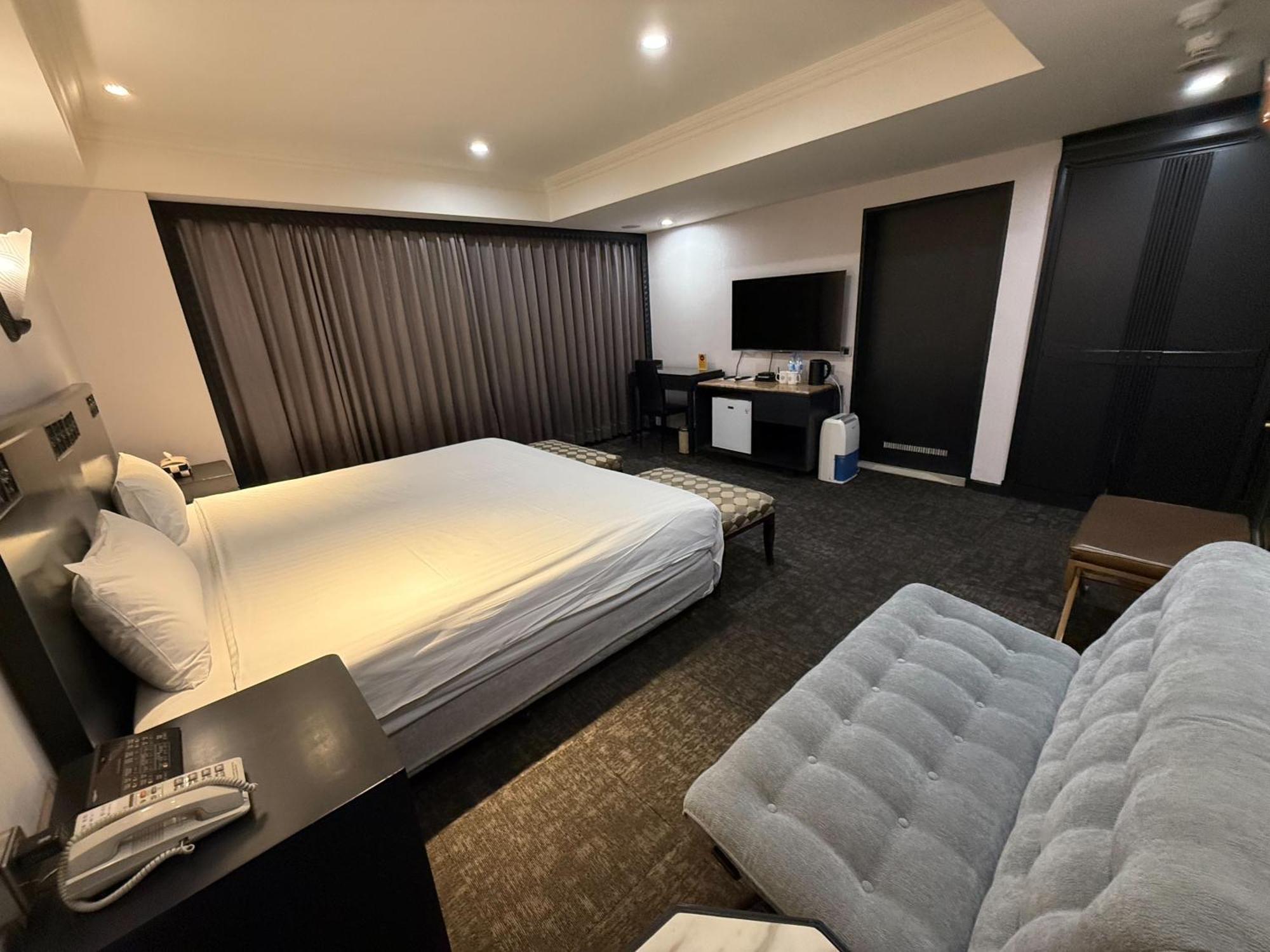 Hotel Wowhappy Daan Taipei Esterno foto